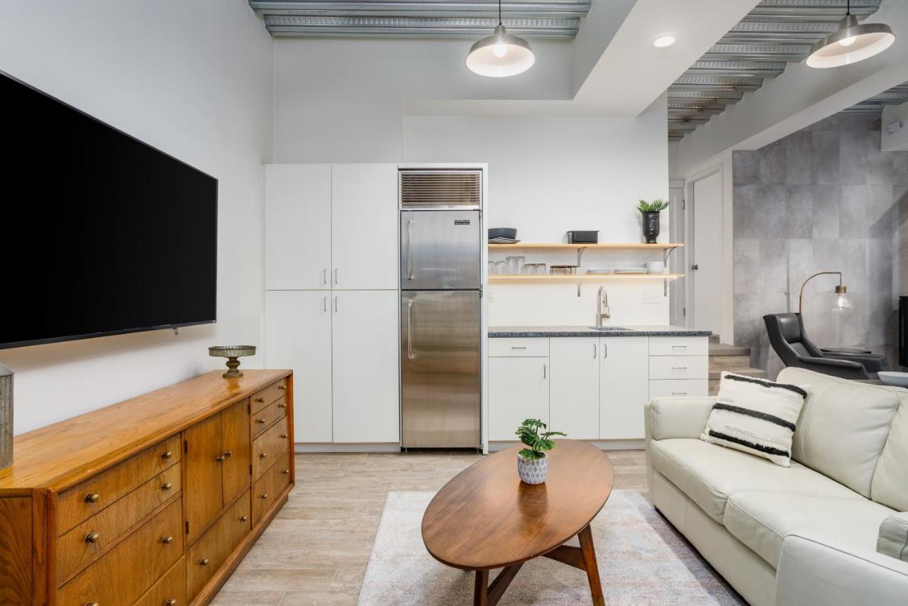Downtown Contemporary Cove Villa Анкъридж Екстериор снимка