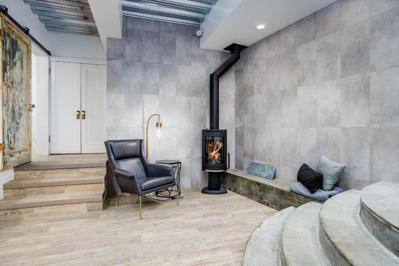 Downtown Contemporary Cove Villa Анкъридж Екстериор снимка