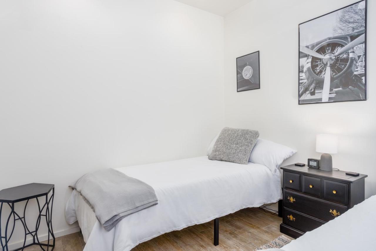 Downtown Contemporary Cove Villa Анкъридж Екстериор снимка